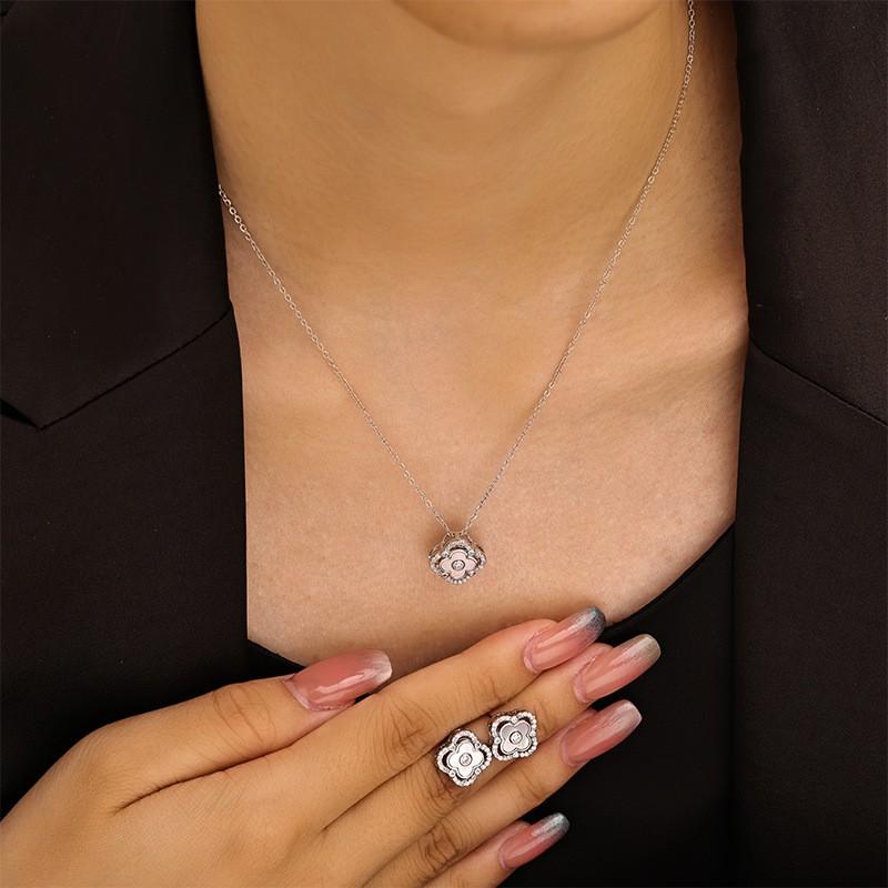 Elegant Clover Copper Alloy Necklace Earring Set Women Minimalist Luxury Pendant Chain With O-Link
