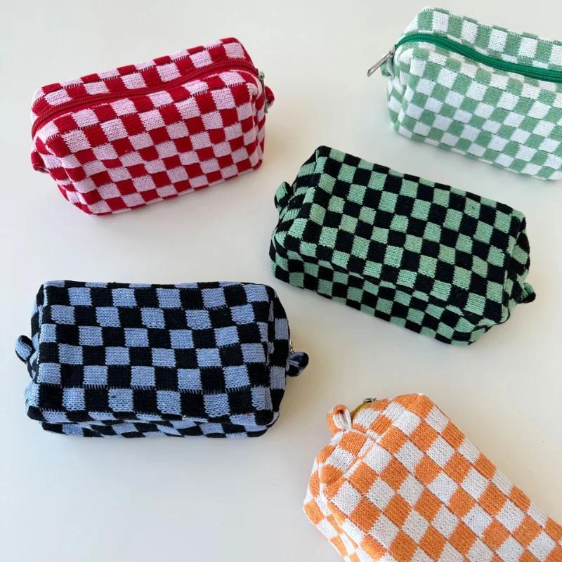 Colorful Checkerboard Plush Clutch Makeup Bag Large Capacity Cosmetic Storage Bag Skincare Organizer Toiletries Bag
