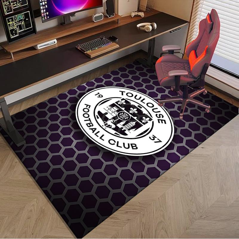 1PC Toul-ouse Football Rug Game Carpet, Floor Mat for Bedroom Living Room Entryway Rug, Home Decor Idea Gift for Christmas Birthday