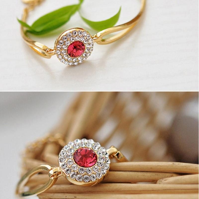 1 sett/4 stk (Kjede + Øredobber + Armbånd) Elegante smykkesett for kvinner Mote Allsidig Rund Krystall Tredelt Sett