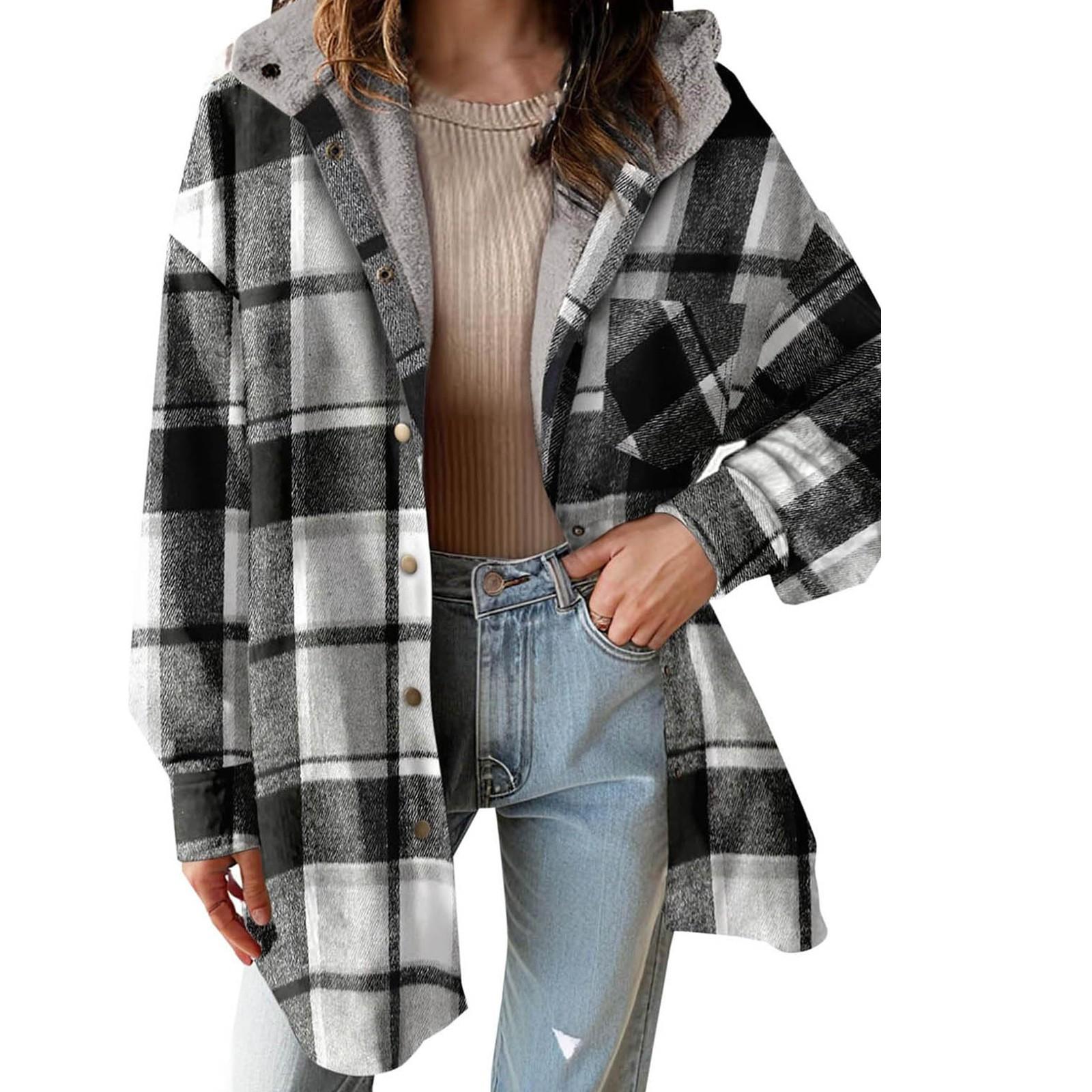 

Женская клетчатая куртка с длинными рукавами, застегивающаяся на пуговицы, с капюшоном и цветными блоками L чёрный