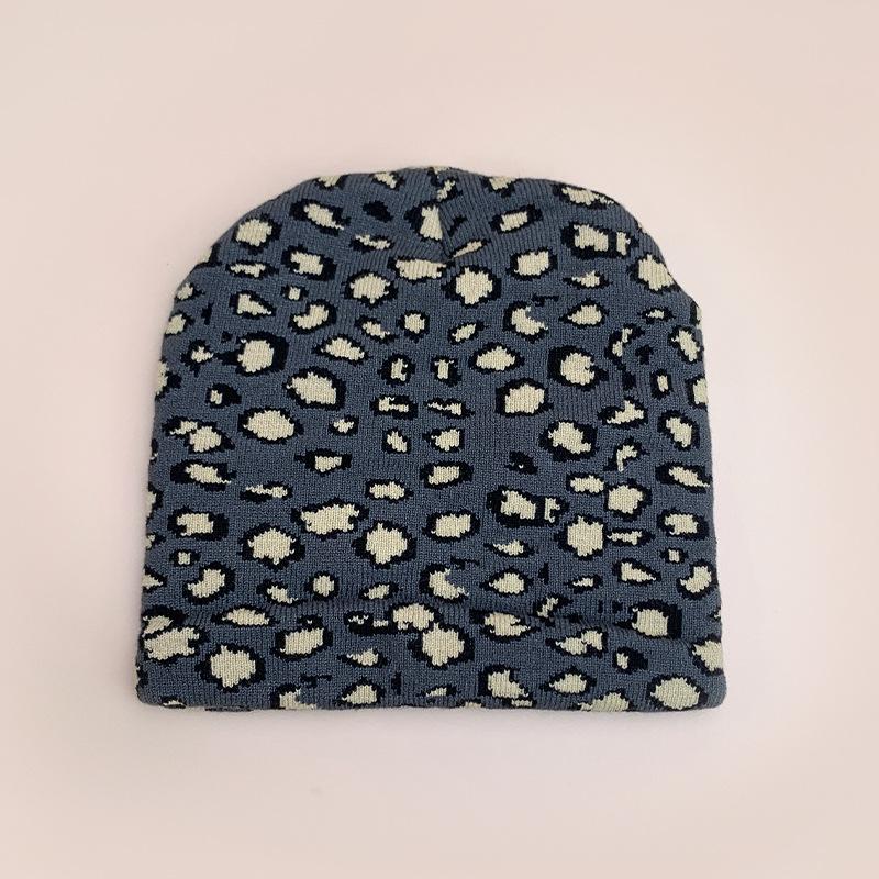 Purple color winter beanie caps manufacturer and supplier custom logo blank custom logo in stock beanies for sale