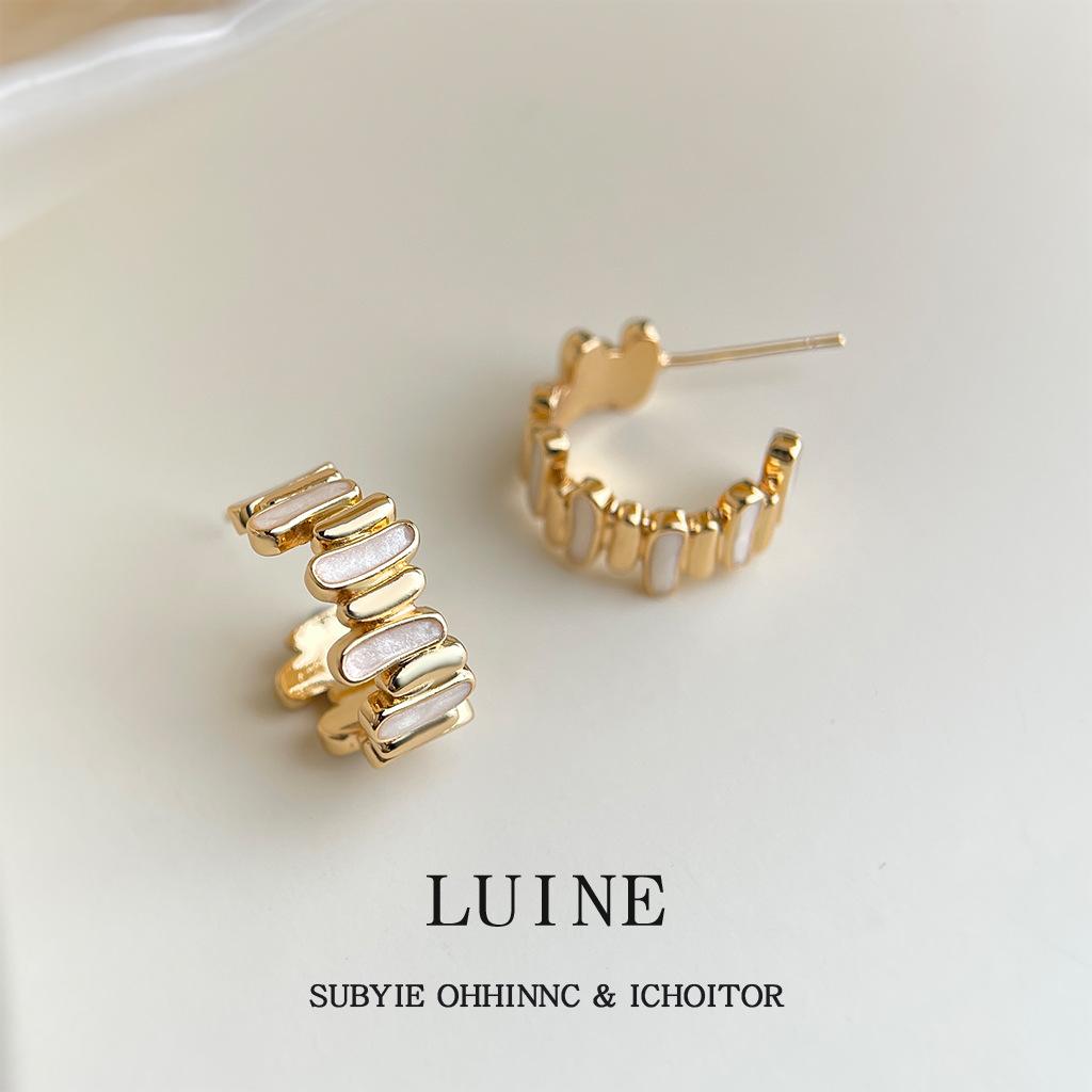 Needle-plated irregular round geometric new earrings, earrings.