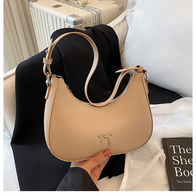 French Style Faux Leather Shoulder Bag for Women with Bow Knot Decoration Tote Handbag