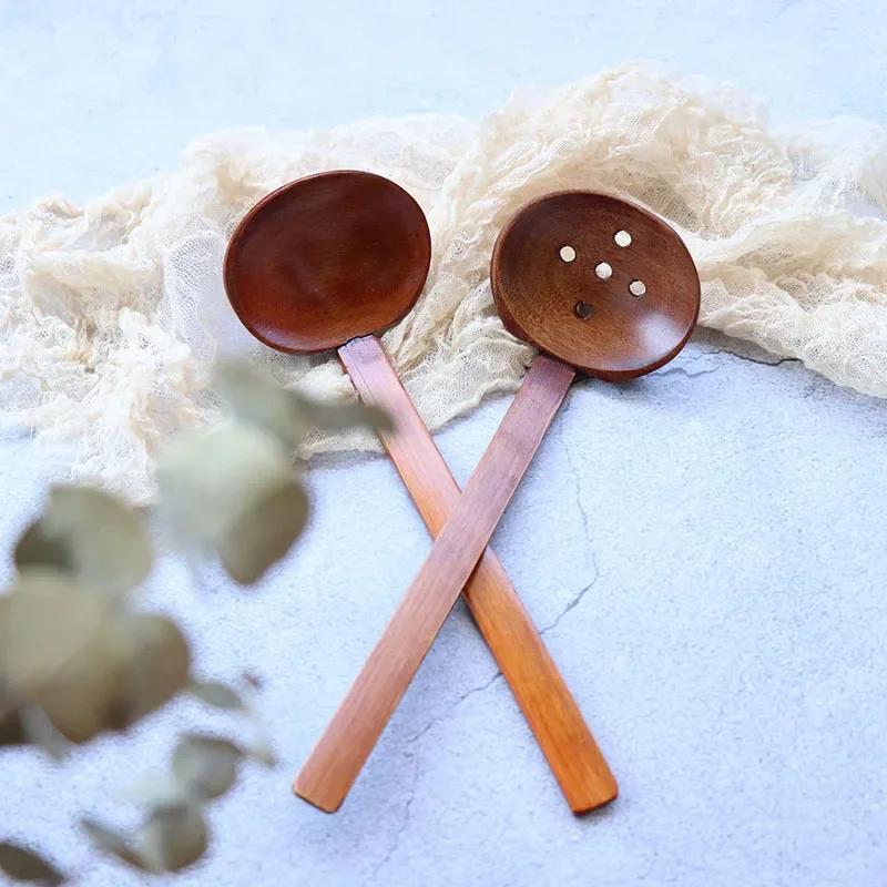 Ramen Soup Wood Spoon Japanese Style Ajiyaki with Holes Restaurant Nanmu Kamehameha Spoon Hotpot Leak Kicthen Accessories