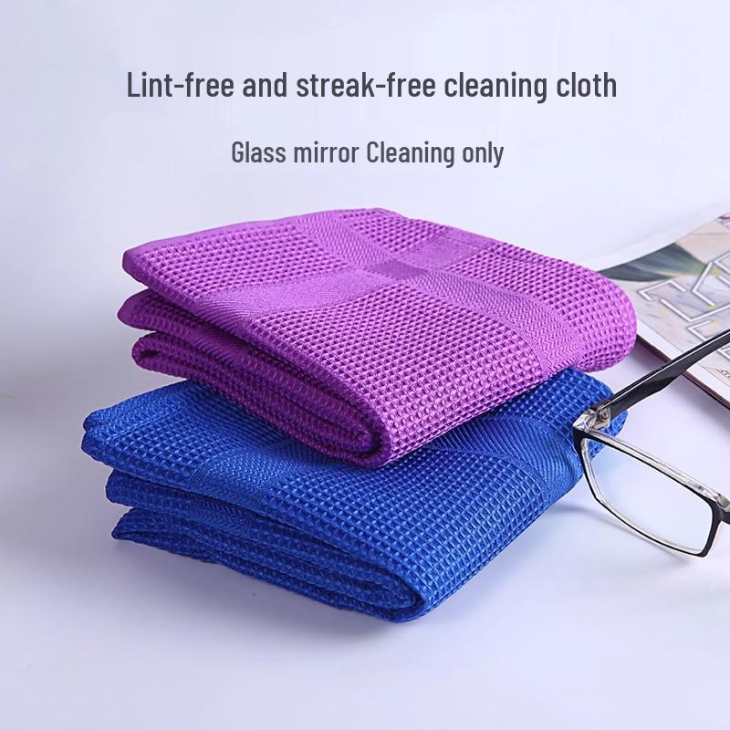 Čisticí hadřík bez šmouh, nepouštějící vlákna, savý na sklo, zrcadla a do koupelen