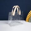 Luxusní průhledná PVC kožená kabelka s designem chryzantém - Perfektní taštička na svatební sladkosti pro hosty