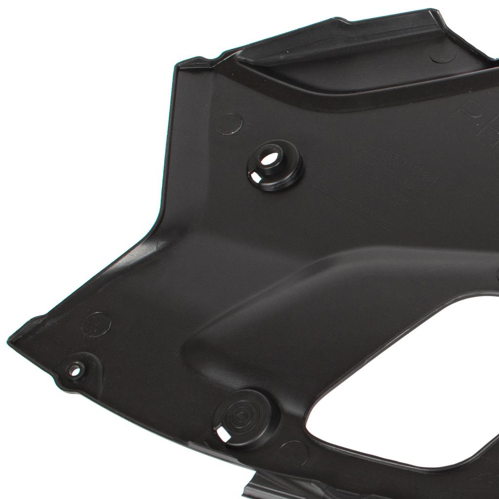 BMW 5 G30 G31 2016- upper engine cover (headlight) right