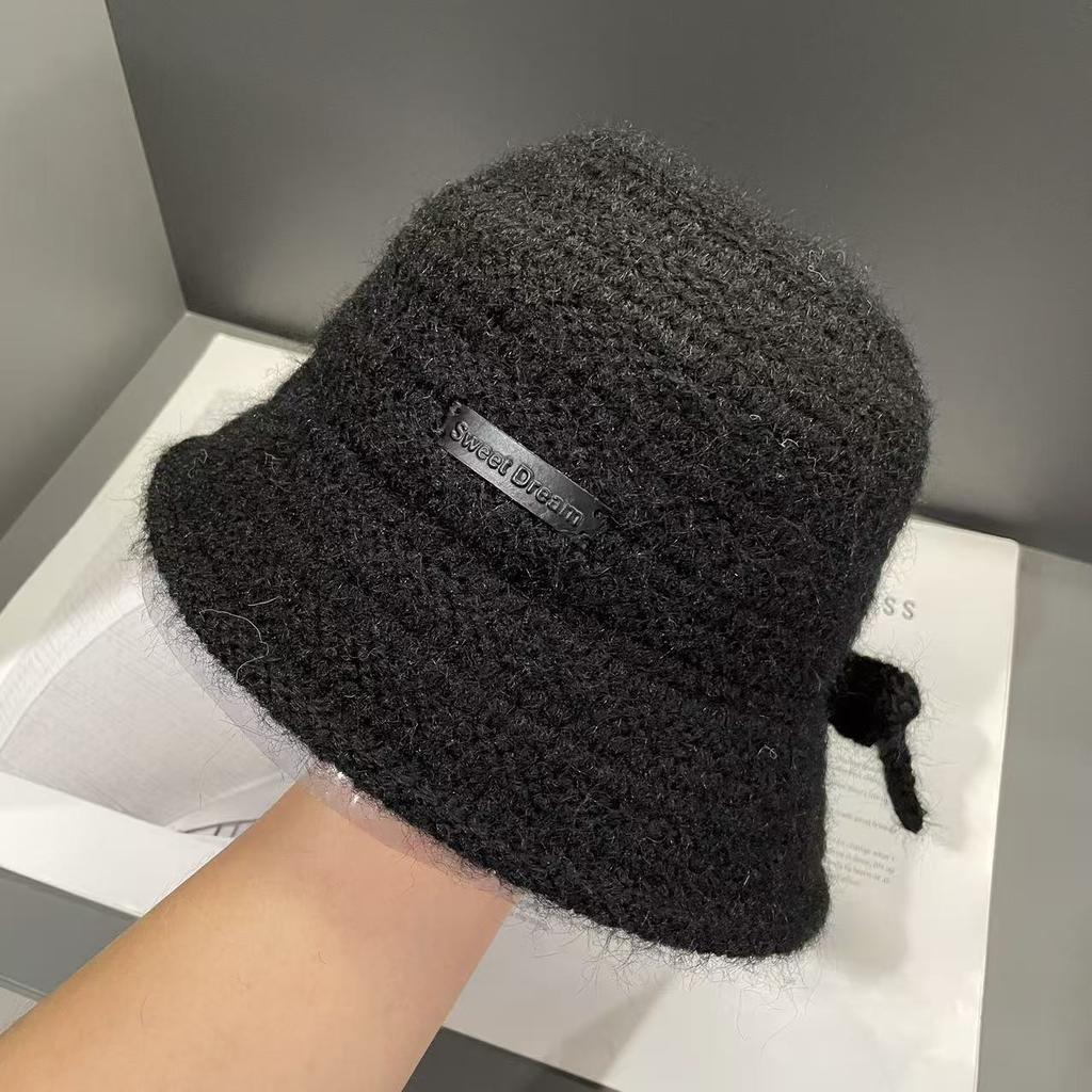 Gestrickter Fischerhut für Damen im Herbst und Winter Koreanische Version Einfacher vielseitiger Bucket Hat, der das Gesicht klein zeigt, Warmer Beckenhut