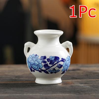 Blue and White Porcelain Chinese Style Decorations Tabletops Small Vases Collect Ornaments Antique Shelves Ceramics Retro 1PC