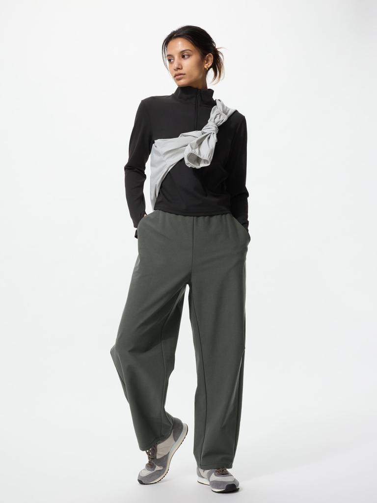 Uniqlo Jersey Curve Pants Short Length