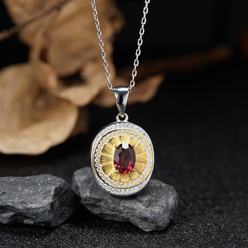 Whole Body S925 Sterling Silver Natural Colored Treasure Necklace, High-End Light Luxury Oval Pendant, Female Classic Retro Round Brand