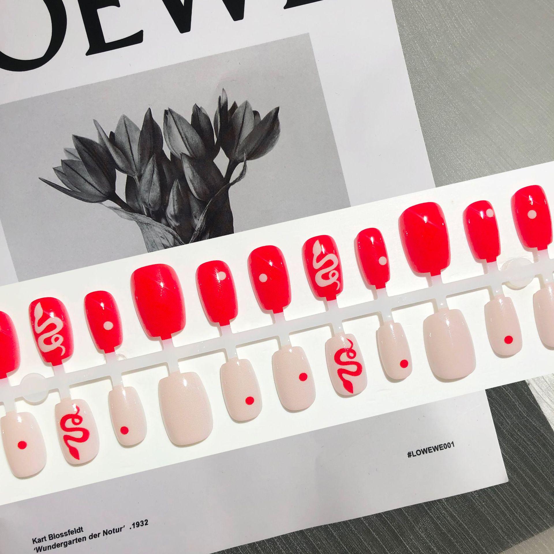 

2025 Lunar New Year Snake Press-on Nails: Red Snake Design, Festive Short Removable Nail Art Patches