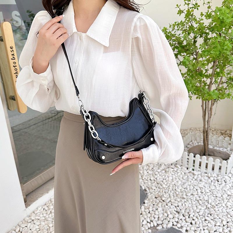 Underarm Bag Women's New 2025 Korean Version of High-end Fashion Niche Design Chain Shoulder Bag Popular Messenger Bag