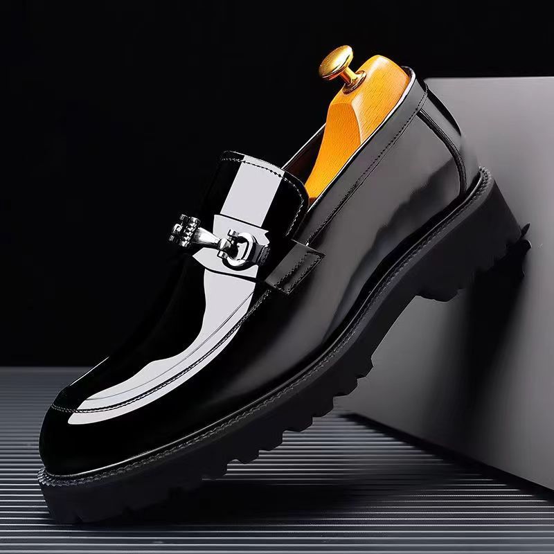 Men's shoes 2025 new spring leather loafers men's business casual leather shoes one pedal lazy Doudou tide shoes