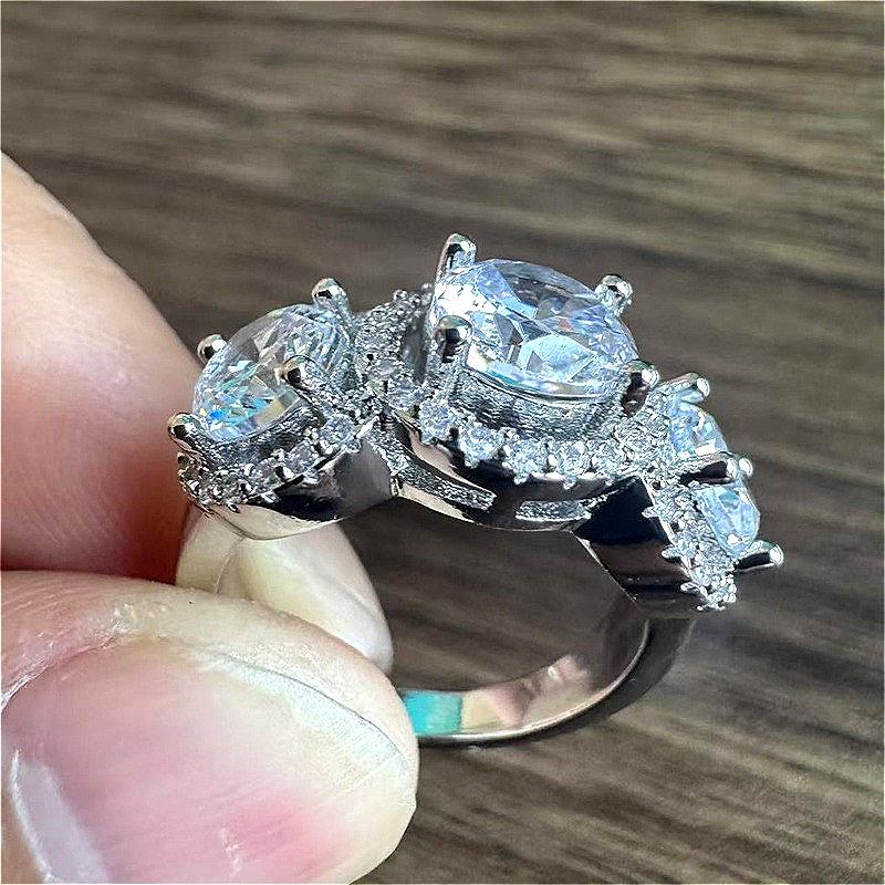 Luxurious Radiant Synthetic Zirconia Silvery Wedding Ring for Women Fashion Temperament Banquet Anniversary Jewelry Accessories