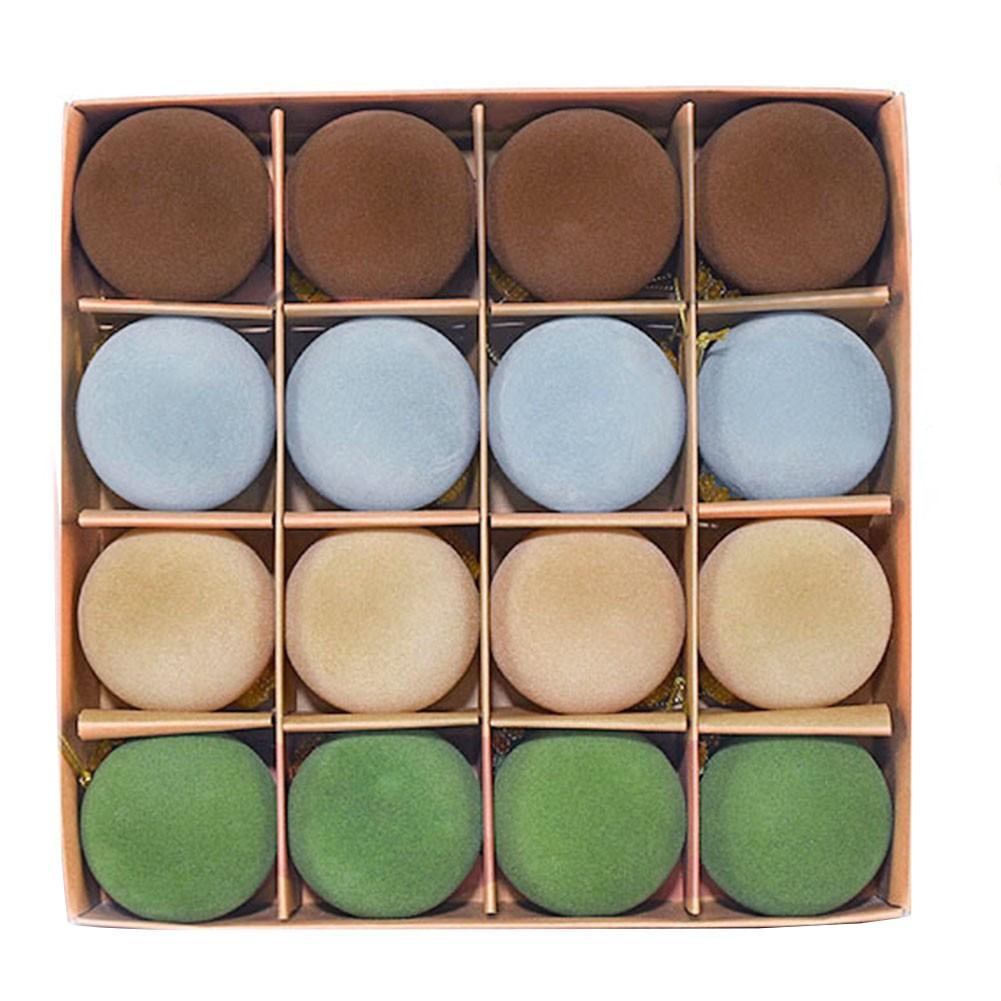 16 kusů plyšových sametových vánočních koulí pozvedne vaši sváteční výzdobu bez námahy