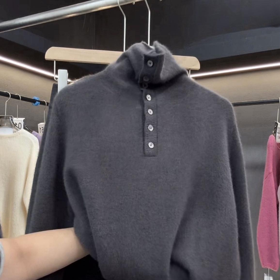 

Women s High-Neck Gray Wool Sweater: Soft Knit, Lazy Style, Elegant Button Design for Autumn & Winter Small