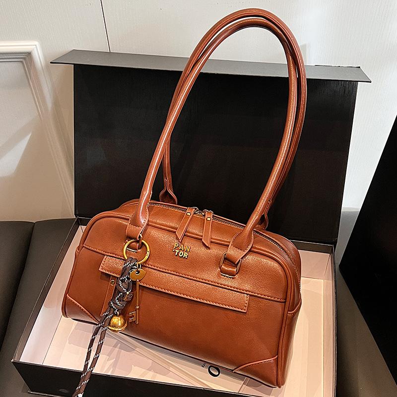 Large-capacity Underarm Bowling Bag, Fashionable Handbag, Stylish Commuting Single-shoulder Bag