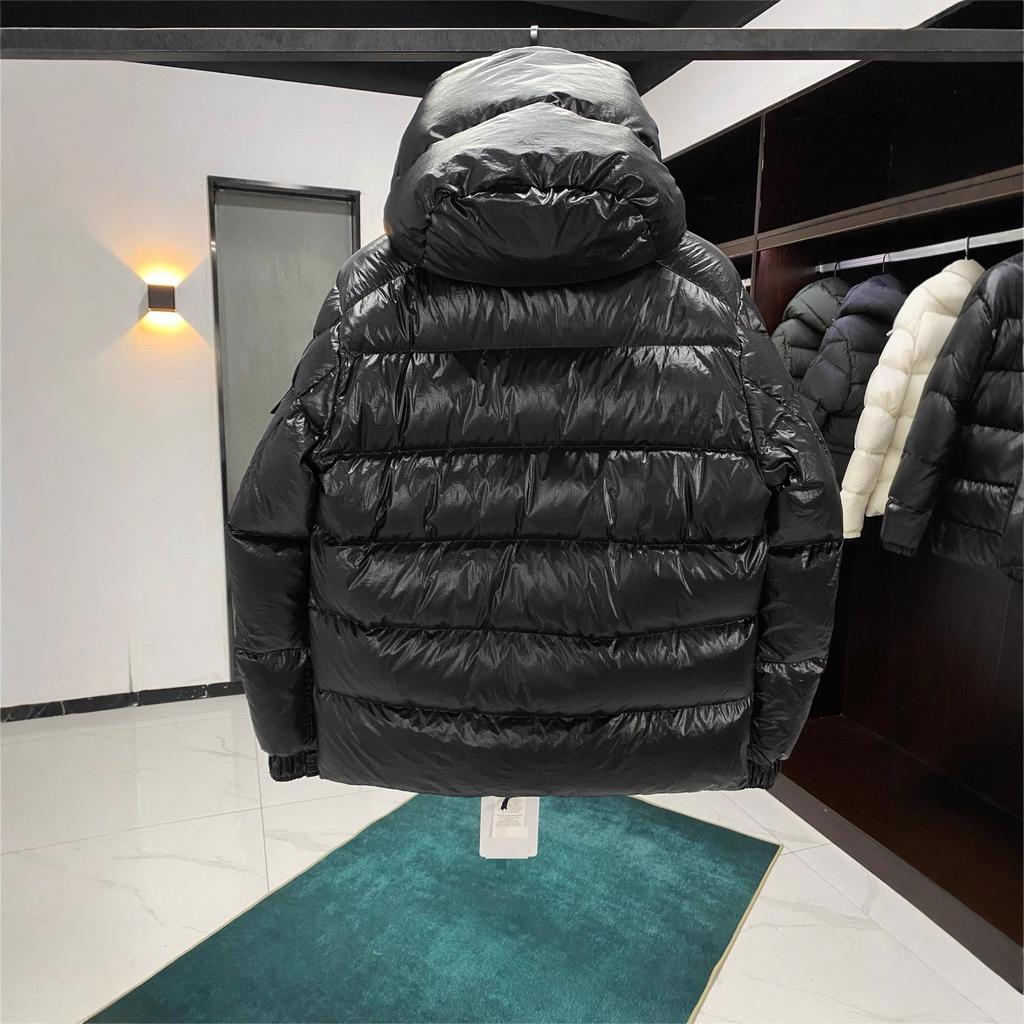 The correct version of M home in stock, anniversary double standard national standard white duck down men's and women's down jackets.
