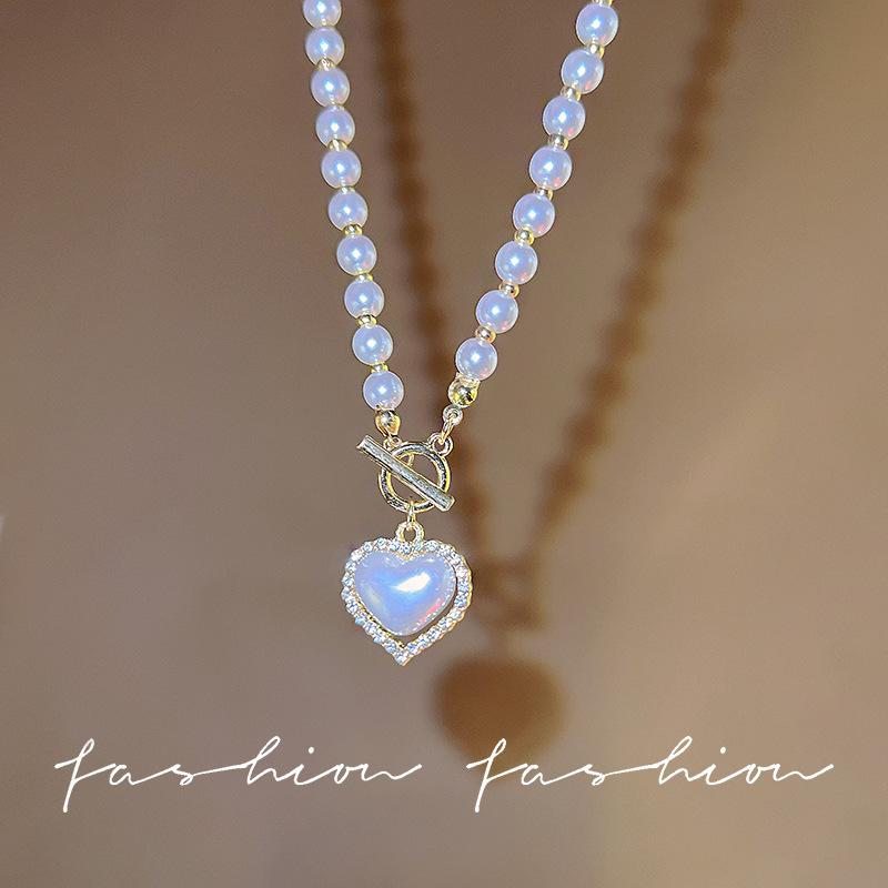 Butterfly zircon titanium steel necklace versatile niche light luxury collarbone chain with jewelry wholesale