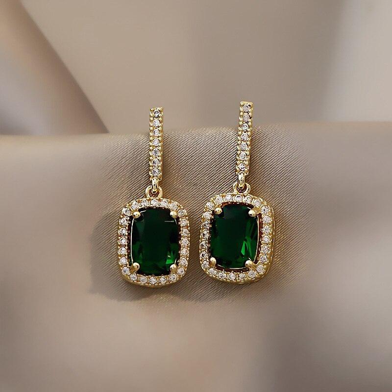 New Small Emerald Earrings Female Net Celebrity Temperament Earrings New Trendy Simple Retro Earrings Silver Needles