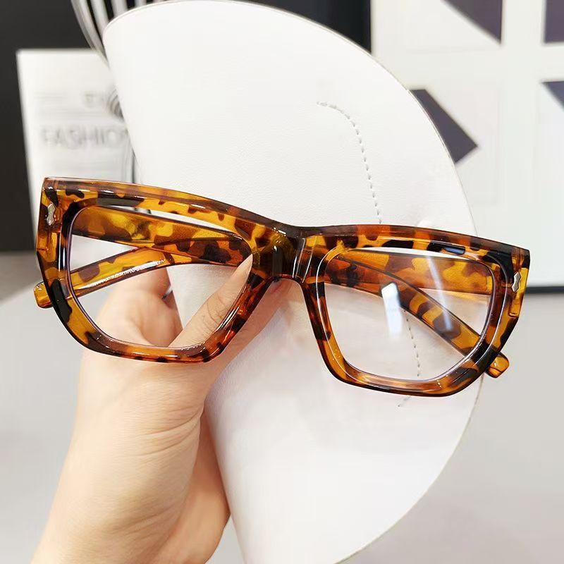 Retro Cat Eye Blue Light Blocking Glasses Anti Blue Light Eyewear for Women Men Computer Glasses Luxury Niche Eyeglasses