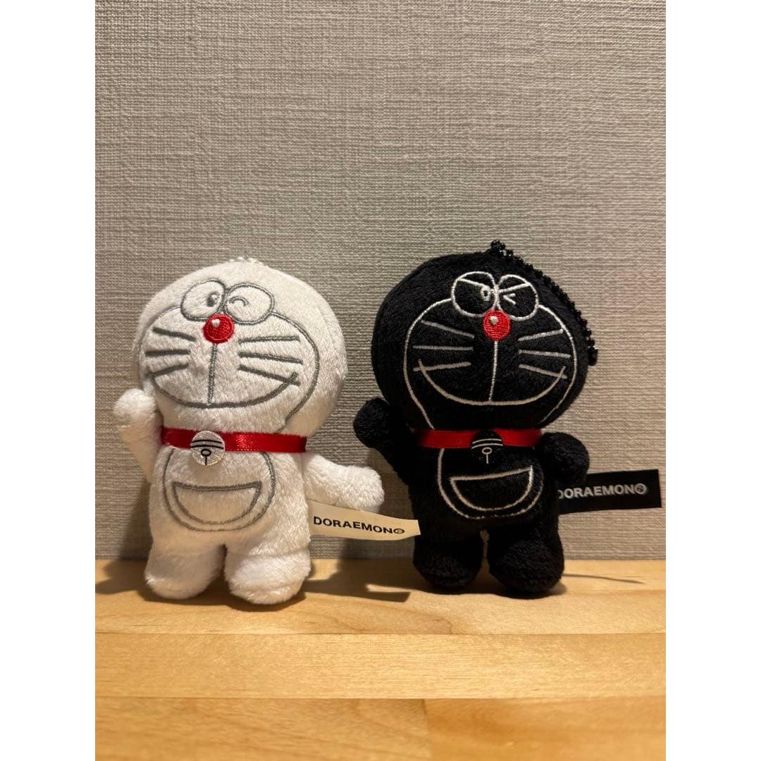 Doraemon black and white mascot ball chain not for sale set