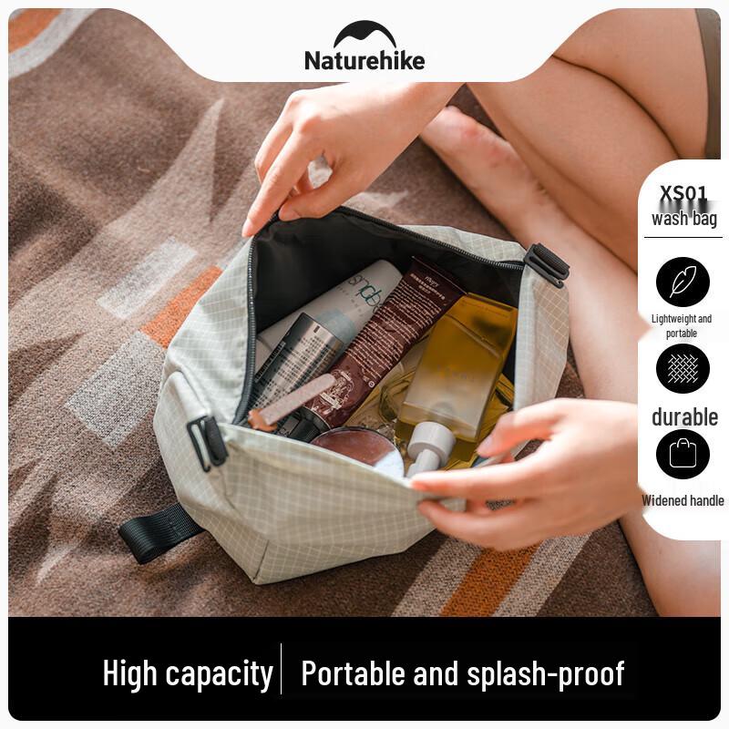 

Naturehike Portable Splash-Proof Toiletry Bag