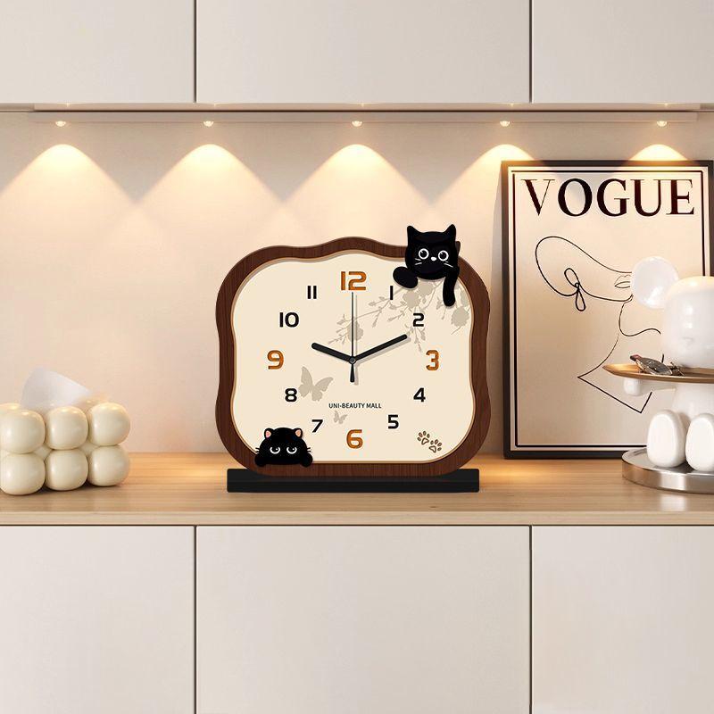 Cute Cartoon Desktop Pendulum Table, Living Room Entrance Decorative Item, Silent Clock