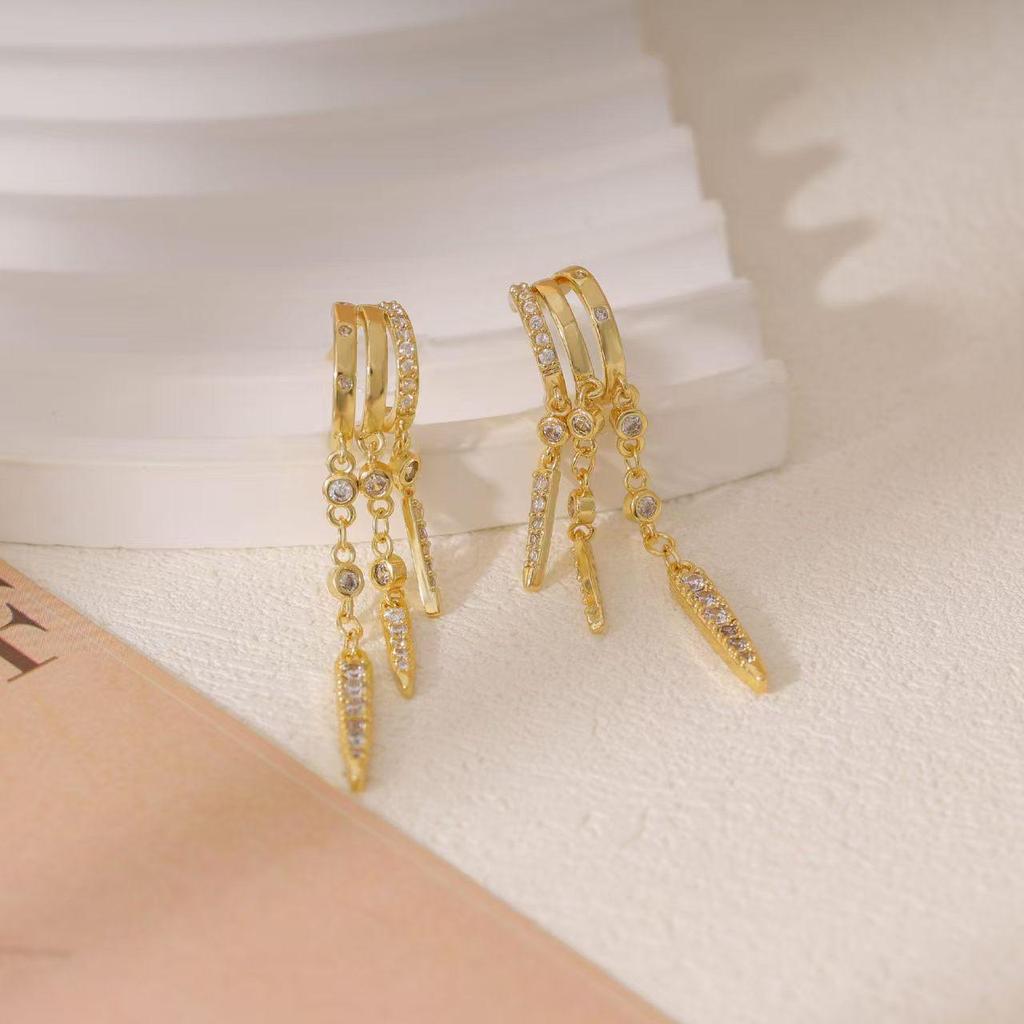 Hochwertige, vergoldete Quastenketten-Ohrhänger aus Messing für Damen