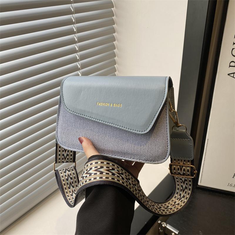 

Летний ретро модный тренд широкий плечевой ремень универсальная повседневная маленькая квадратная сумка сумка через плечо сумка-мессенджер женская сумка синий