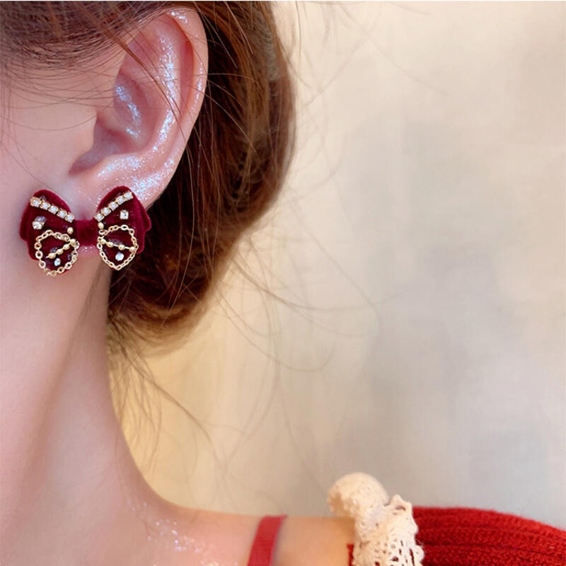 2026 Red Vintage Velvet Bowknot Earrings for Women Girls Trendy Exquisit Pearl Cystal Stud Earrings Holiday Jewelry Accessories
