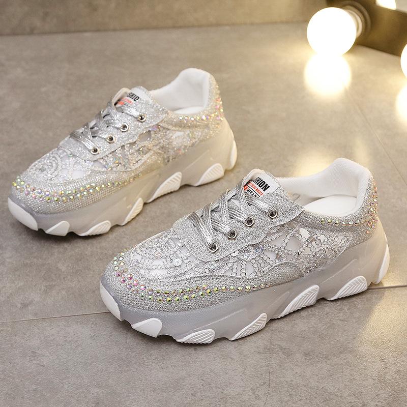 Beliebte atmungsaktive Strass-Dad-Schuhe für Damen 2025 Frühling neu Koreanische Version von Jelly Hochelastische Plateau-Sport- und Freizeitschuhe für Damen