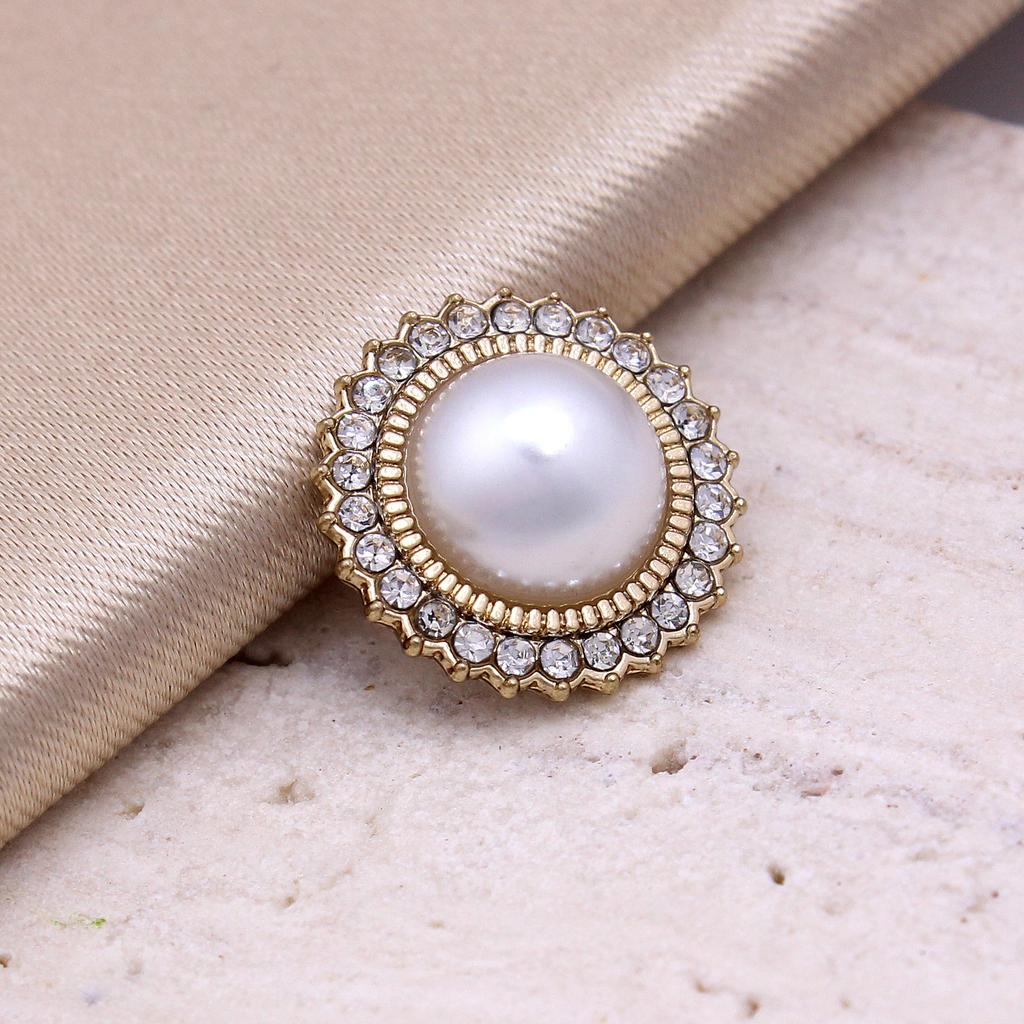 Hochwertige Exquisite Perlen-Diamant-Knöpfe, Runde Metallknöpfe, Kleine Duftstil Damenbekleidungszubehör, Strickpullover, Handgenähte Knöpfe