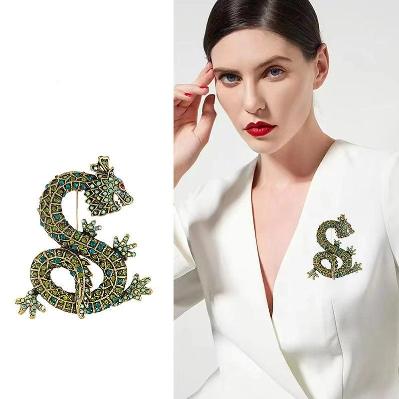 Creative  Flower Brooch Versatile Scarf Buckle Anti-Exposure Buckle  Corsage Brooch Women'S Accessories