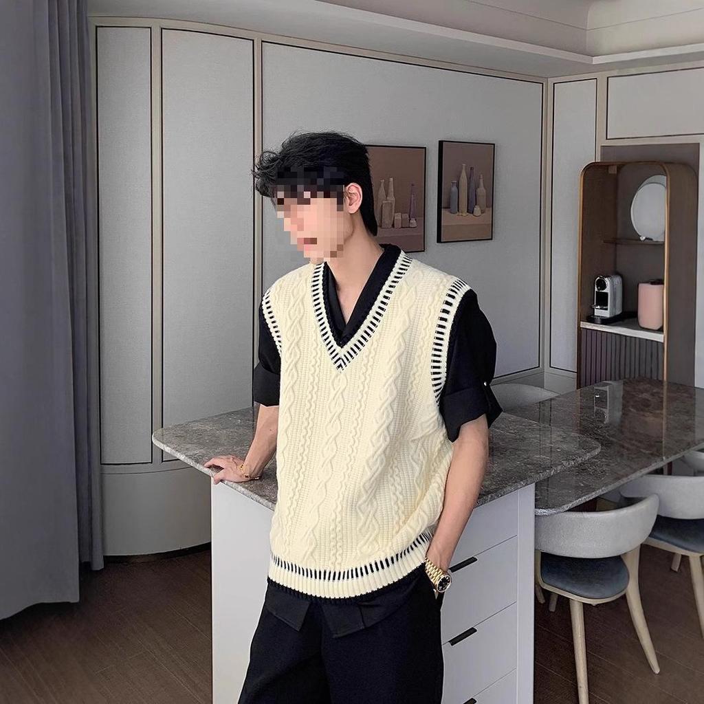 Men's Casual College Style V-Neck Knitted Sweater Vest - Autumn/Winter Korean Loose Fit