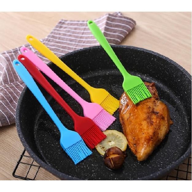 Silicon Basting Brushes, Heat Resistant Pastry Brushes, Spread Oil Butter Sauce Marinades for BBQ Grill Barbeque & Kitchen Baking (Green)