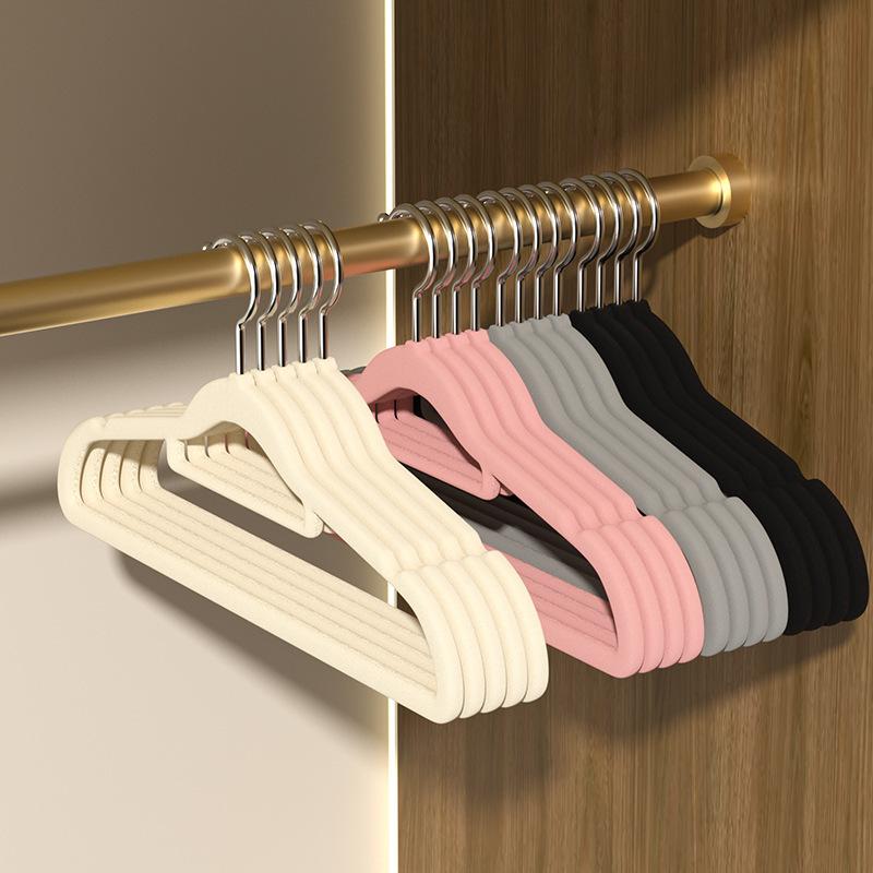 5Pcs flocked non-slip, mark-free clothes hanger, a must-have for dormitories, home use, autumn and winter clothing stores, down jackets, cotton coats