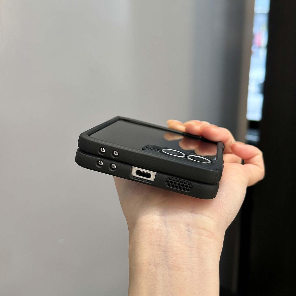 Samsung Z Flip7 MagSafe Transparent Magnetic Case for ZFlip4/6/7