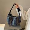 Borsa a tracolla stile tribale, Pieghevole a tracolla con chiusura a zip, Fantasia a righe, Tema bandiera Fodera bordata dipinta Lavabile a mano