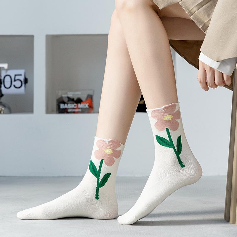 Women's Autumn and Winter Tulip Mid-calf Women's Socks Trendy Women's Style Flower Women's Mid-calf Cotton Black and White Long Socks