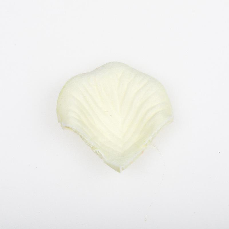 Non-Woven Fabric Artificial Rose Petals for Weddings—1 Jin Pack for Decorating Weddings and Rooms