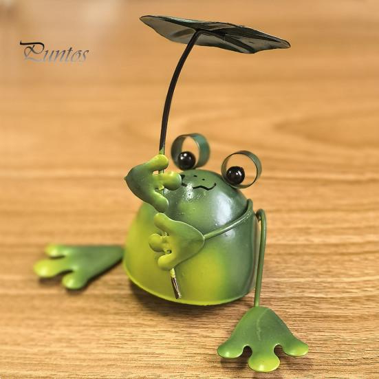 Frog Garden Statue Handmade Iron Frog Ornament Collectible Frog Figurine for Patio Balcony Home Indoor Decor Office Desk