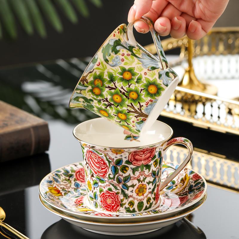 European Style Painted Flower Coffee Cup Luxury Gilded Exquisite Afternoon Tea Mug Birthday Gift Art Decoration Mug Home Decor