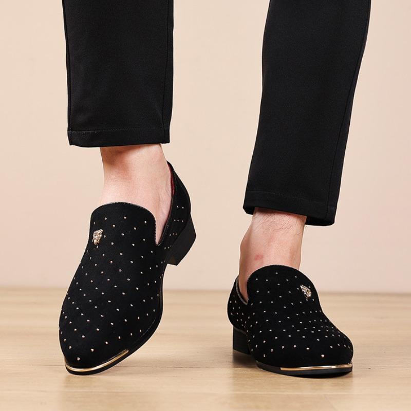 Gorąca sprzedaż Męskie mokasyny Czarny Wiosenny wsuwany zamsz Męskie buty biznesowe Projektant Eleganckie buty wizytowe dla mężczyzn Zapatos Hombre