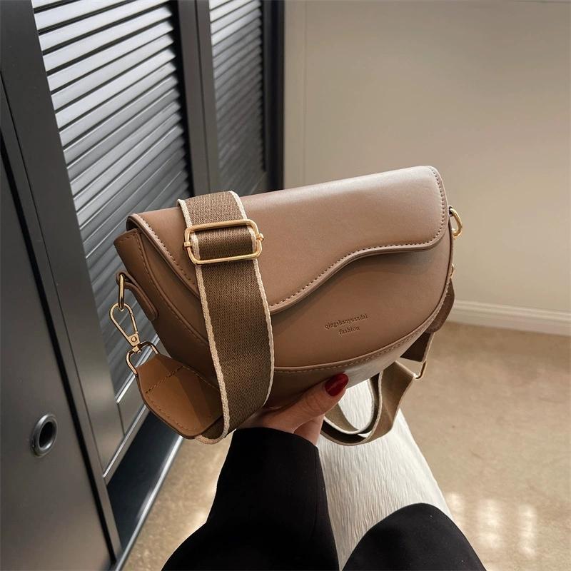 Vintage Chic Solid Color Saddle Crossbody Bag Stylish Colorblock Design Shoulder Purse Perfect for Daily Use Travel or Work