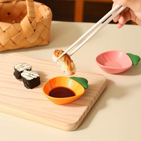 Ceramic Ginger Garlic Grater Dish Dipping Sauce Bowl 2-in-1 Mincer for Ginger Garlic Wasabi Dishwasher Safe Cute Carrot Shaped Sauce Dish for Sushi