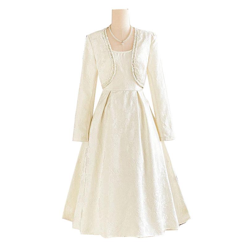 

Women Elegant Long Sleeve Dress with Pearl Trim Square Neck A-line Midi Formal Party Gown S абрикосовий