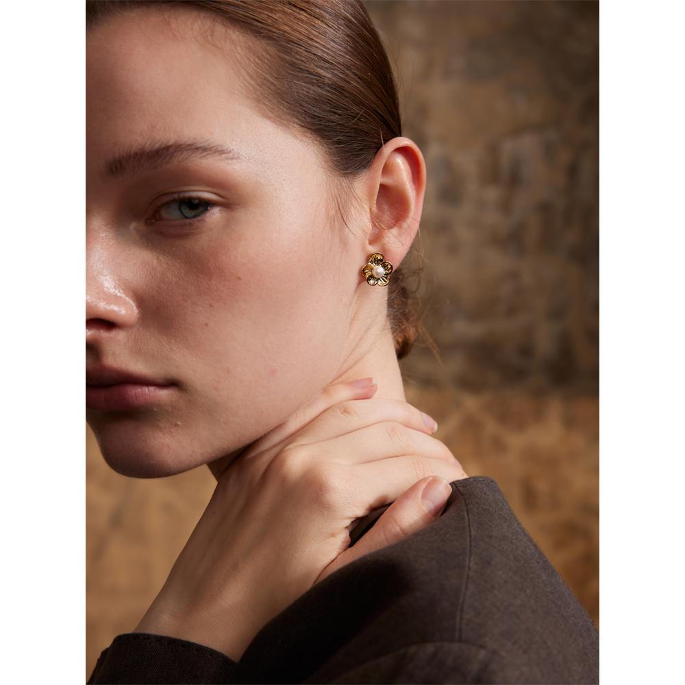 Yhpup Fashion Stainless Steel Simulated Pearls Metal Flower Trendy Stud Earrings Tarnish Resistant Daily Charm Jewelry Gift